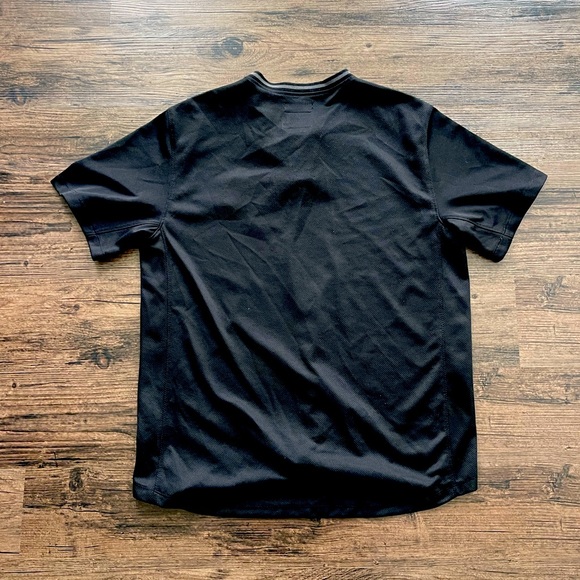 Primitive skateboarding jersey size medium - Picture 2 of 3